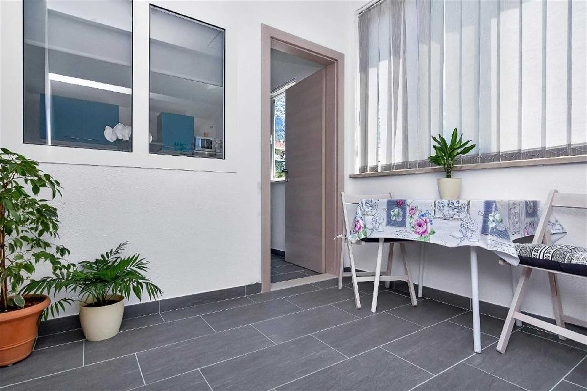 Four Milestone Apartment