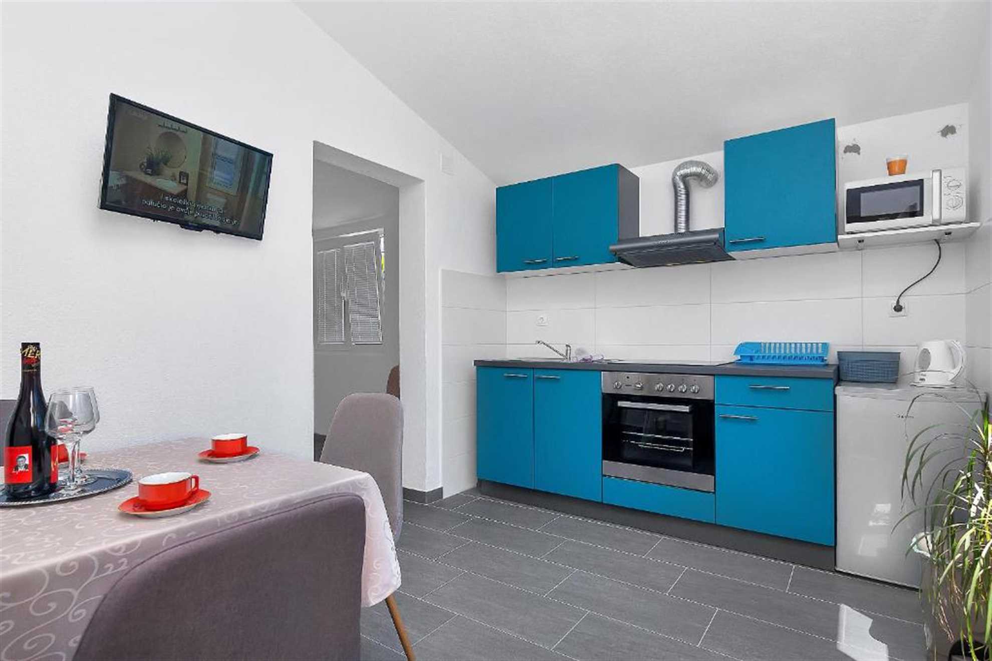 Four Milestone Apartment