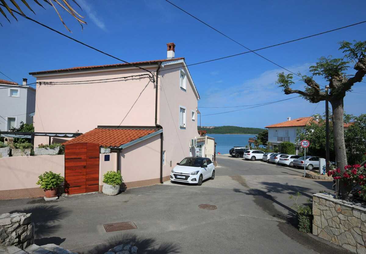 Apartment Ticak (60255-A1)