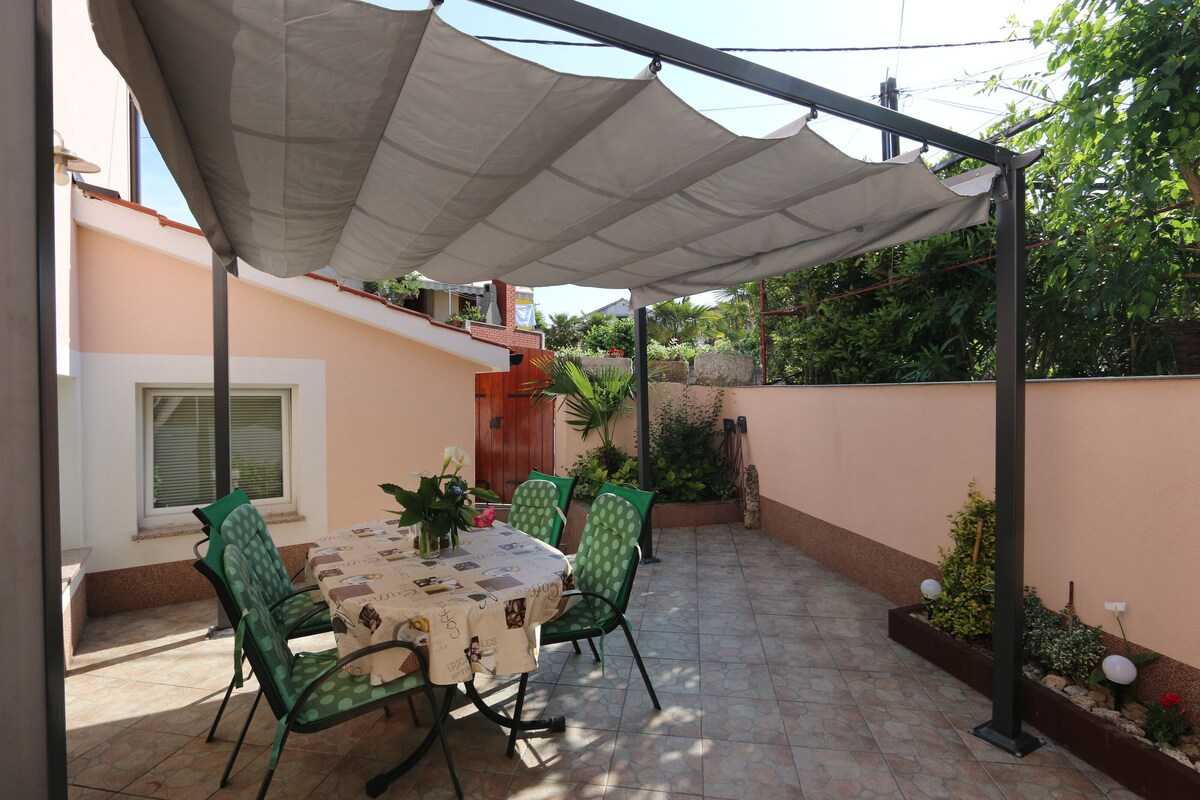 Apartment Ticak (60255-A1)