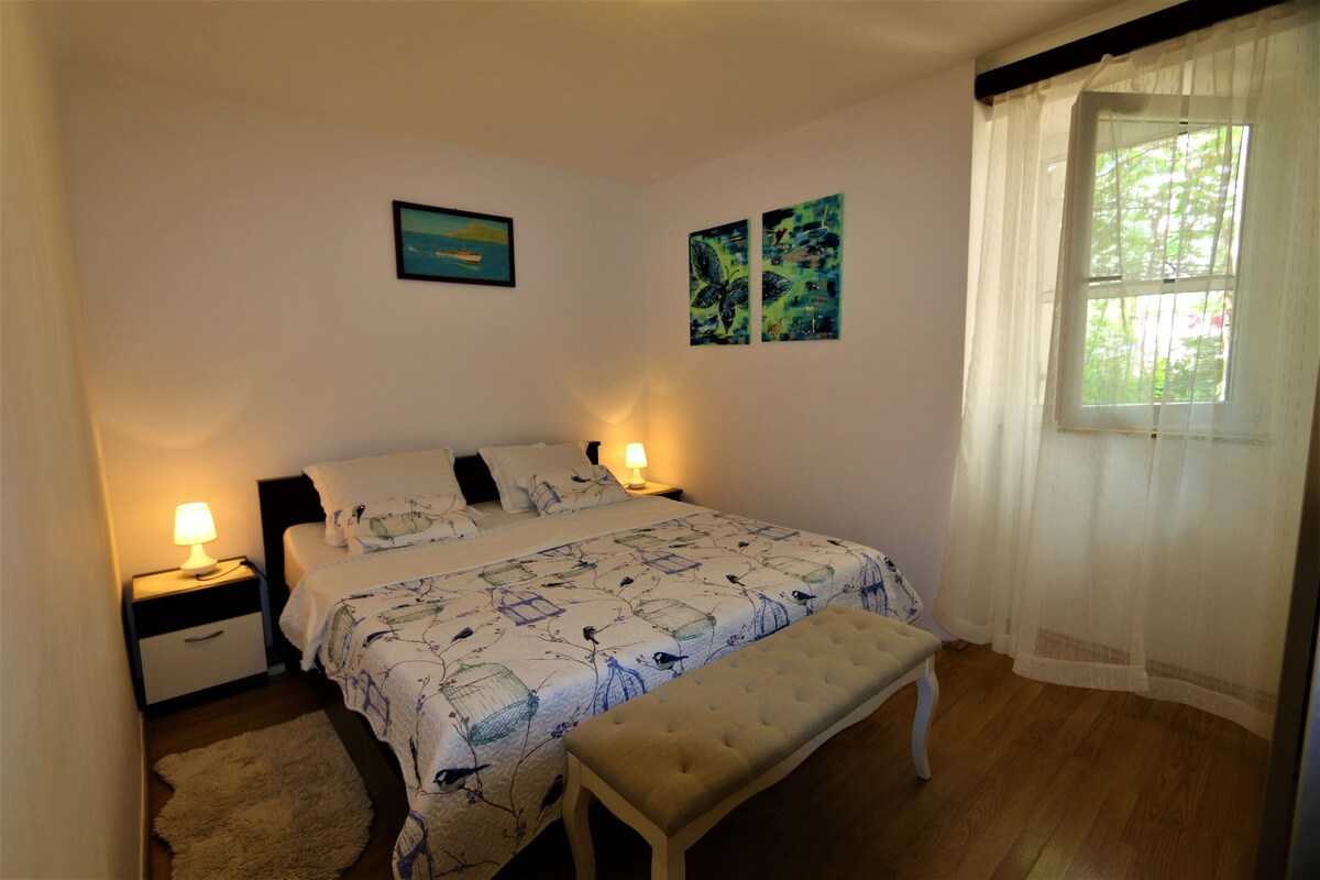 Apartment Ticak (60255-A1)