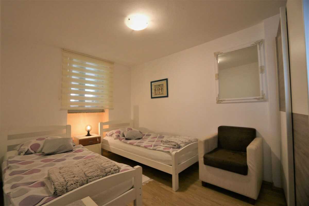 Apartment Ticak (60255-A1)