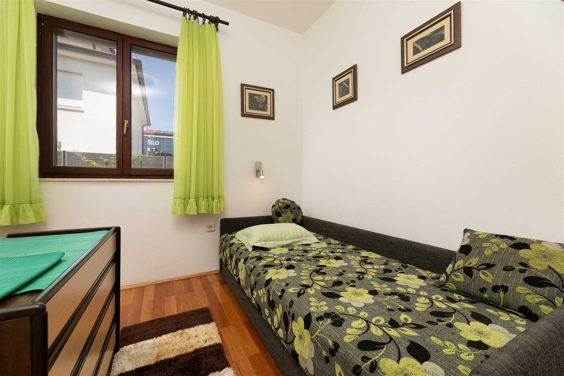 Apartment Milas (10046-A1)