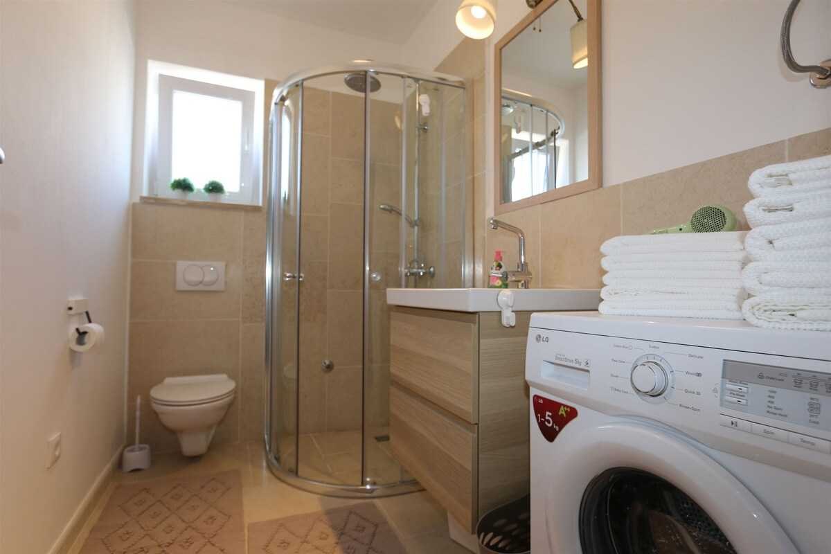 Apartment Baresic (36264-A1)