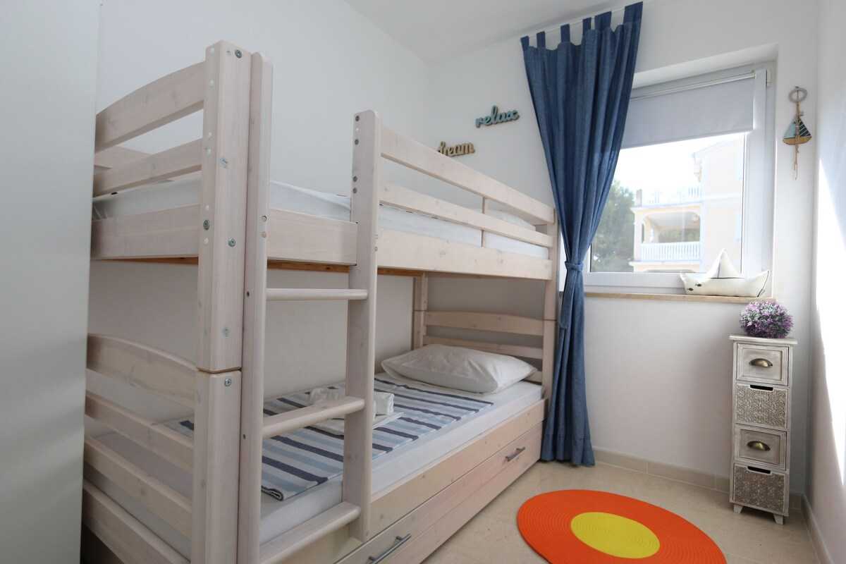 Apartment Baresic (36264-A1)