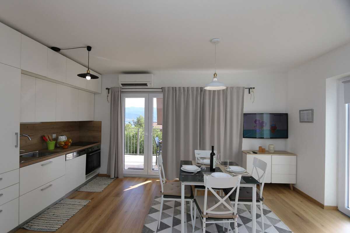 Apartment Baresic (36264-A2)