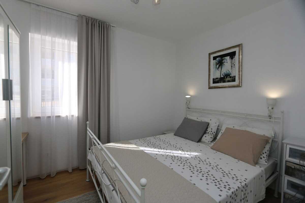 Apartment Baresic (36264-A2)