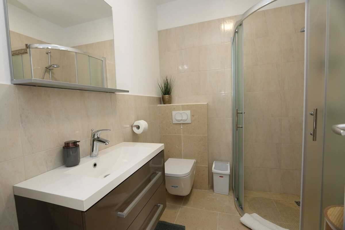 Apartment Baresic (36264-A2)