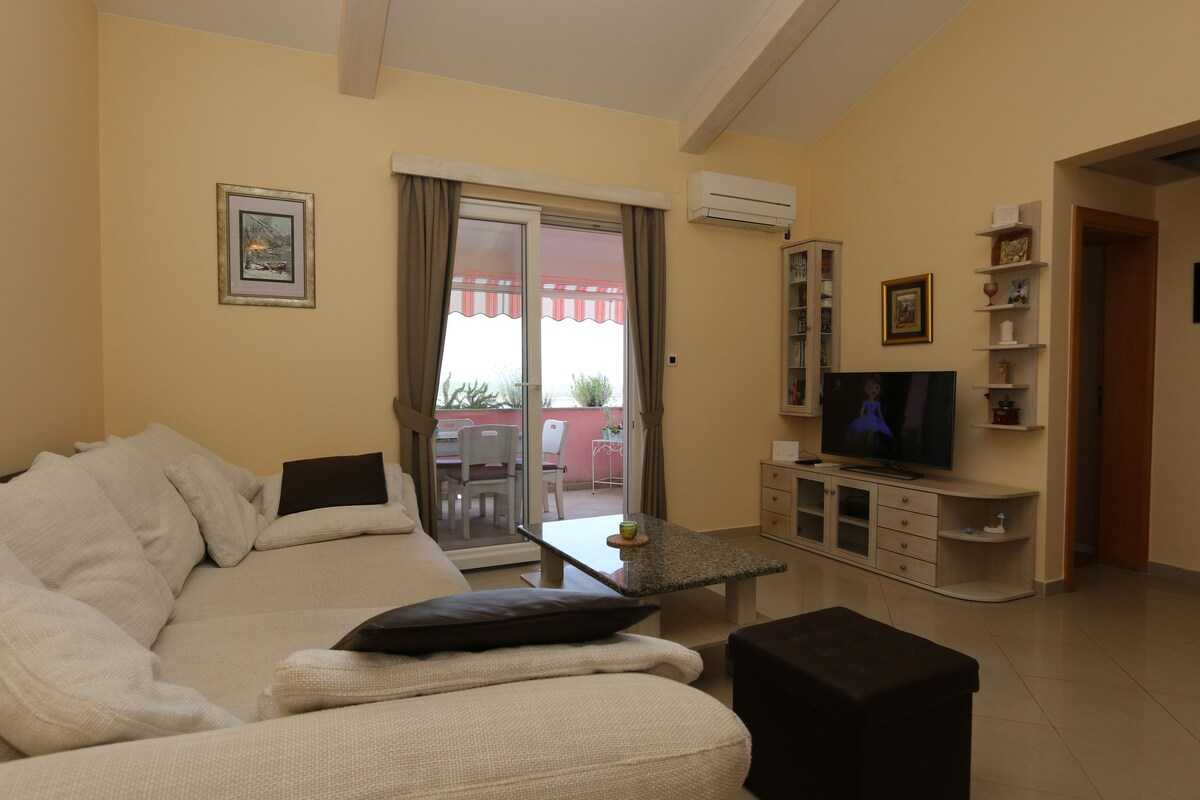 Apartment Klimno View Point (49852-A1)
