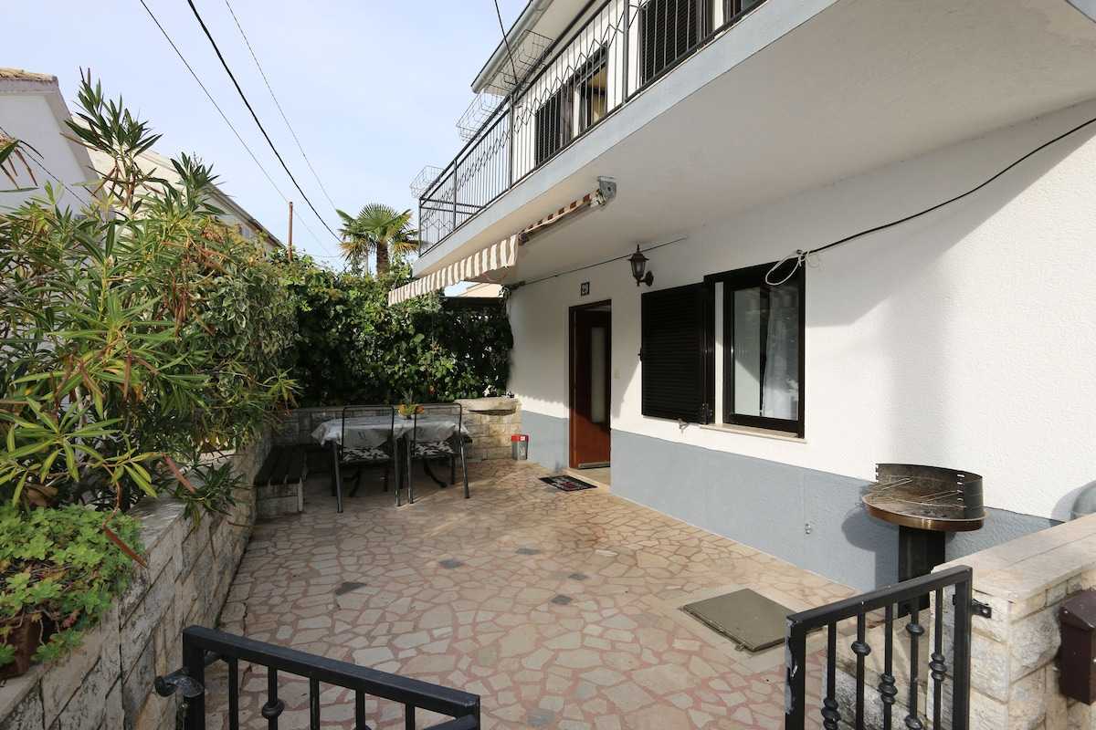 House Zbasnik (10016-K1)