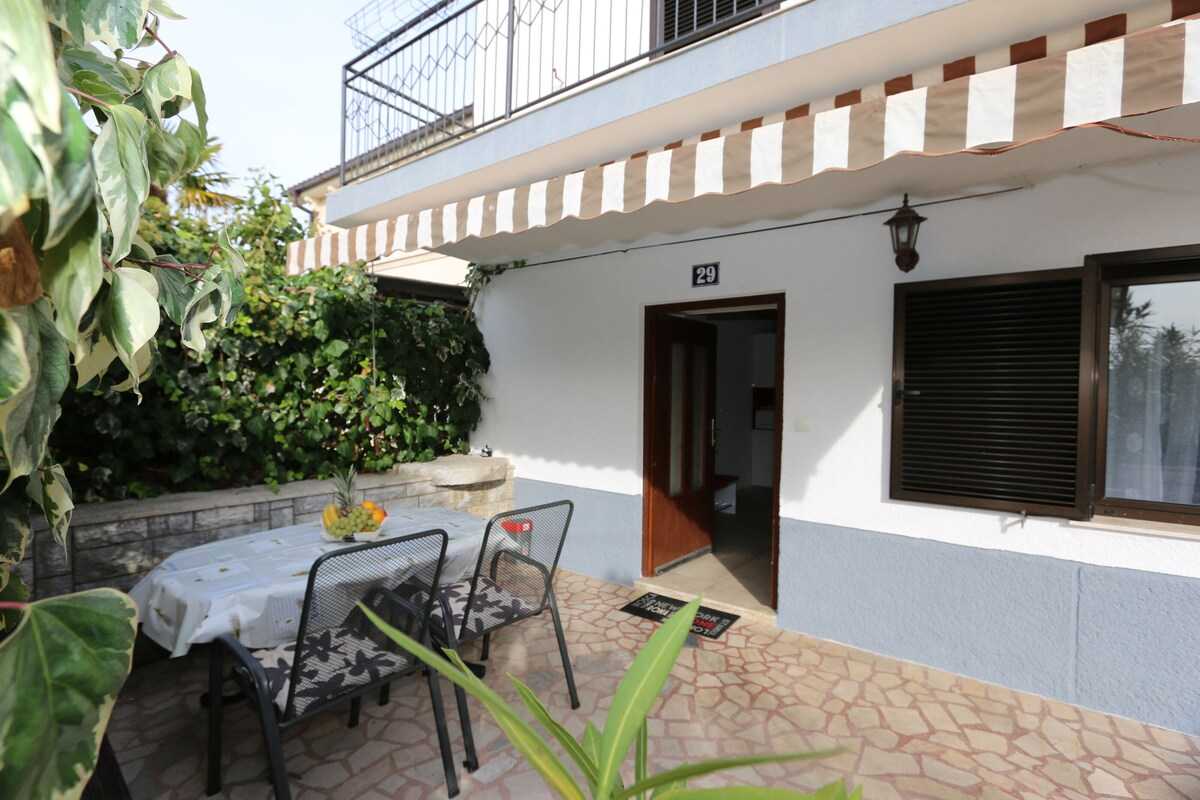 House Zbasnik (10016-K1)