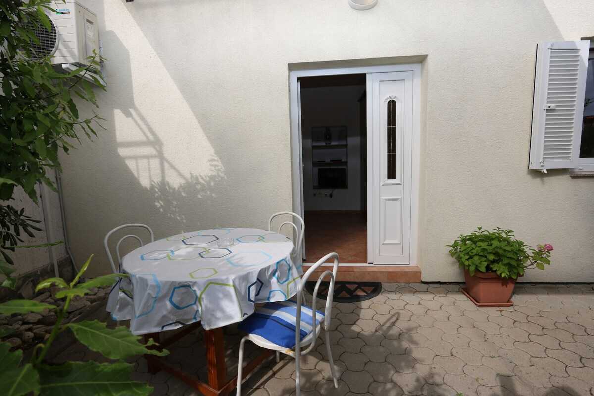 Apartment Sucic Ivan (60259-A2)