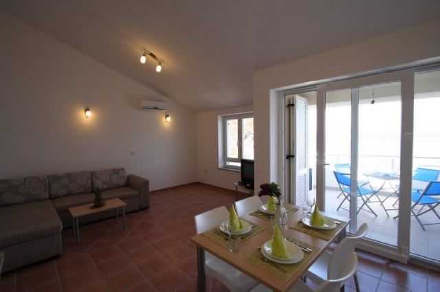 Apartment Djakovic (10034-A4)