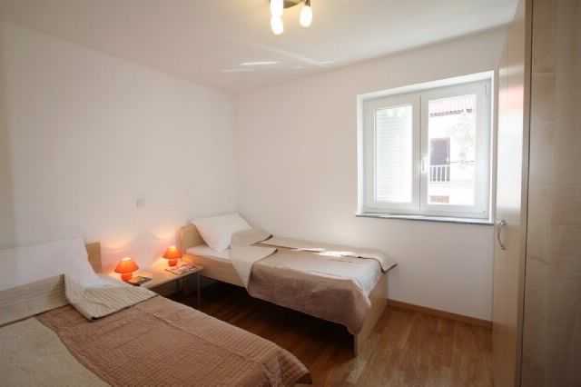 Apartment Djakovic (10034-A5)