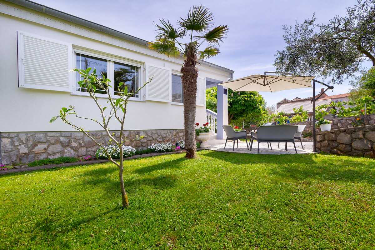 Apartment Marija Spina (10054-A1)