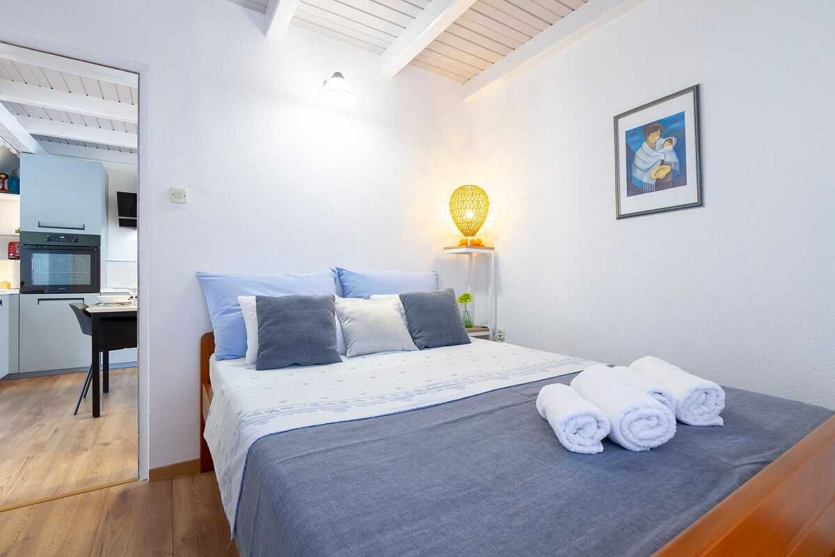 Apartment Marija Spina (10054-A1)