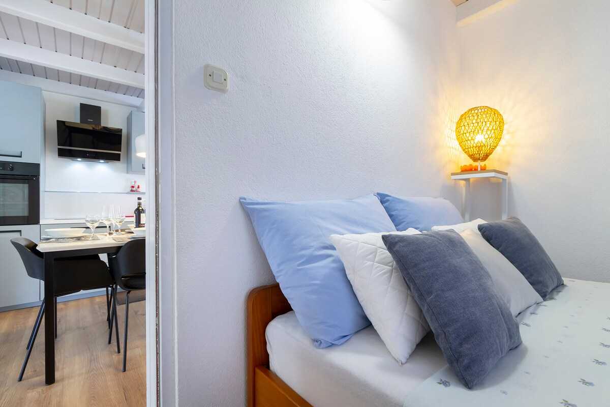 Apartment Marija Spina (10054-A1)