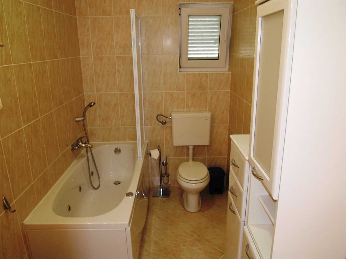 House Frlan (10056-K1)