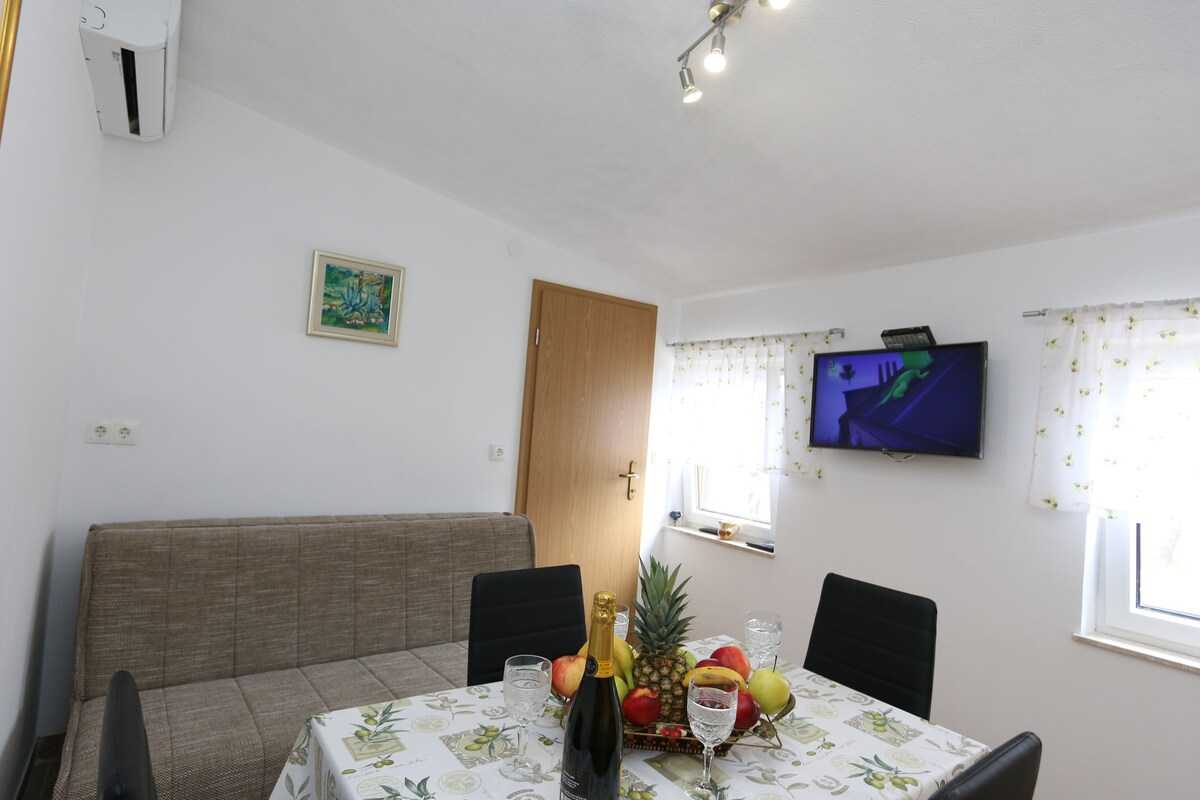House Car Mirko (49859-K1)