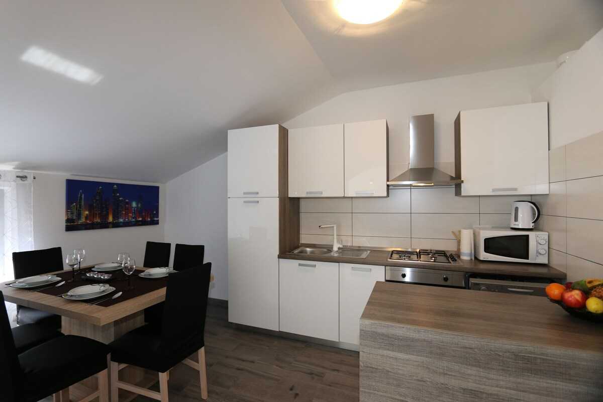 Apartment Petra (56038-A1)