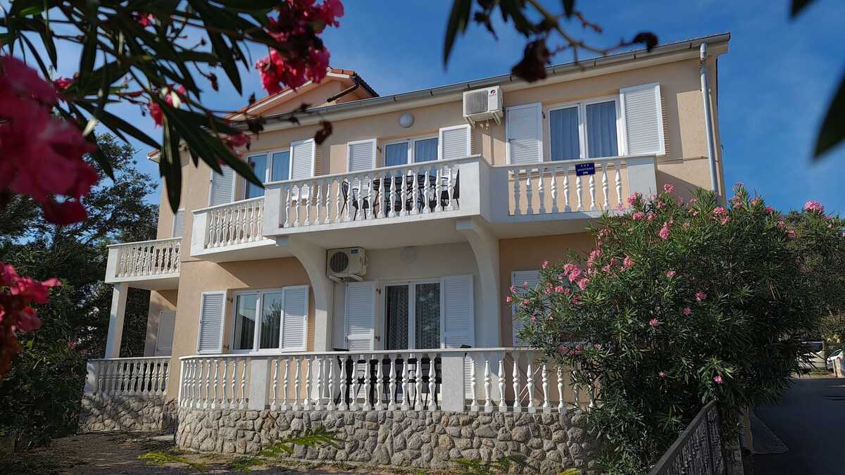 Apartment Mihalić (10070-A2)