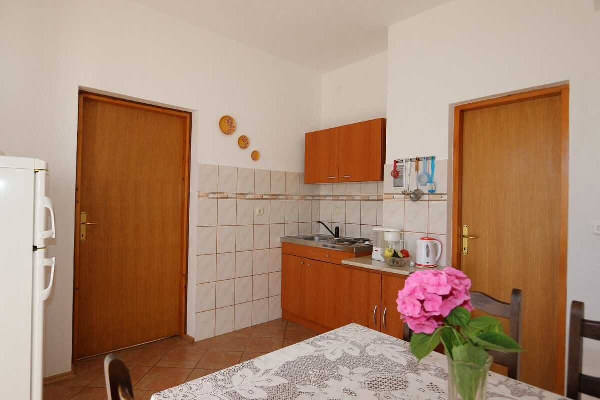 Apartment Mihalić (10070-A2)