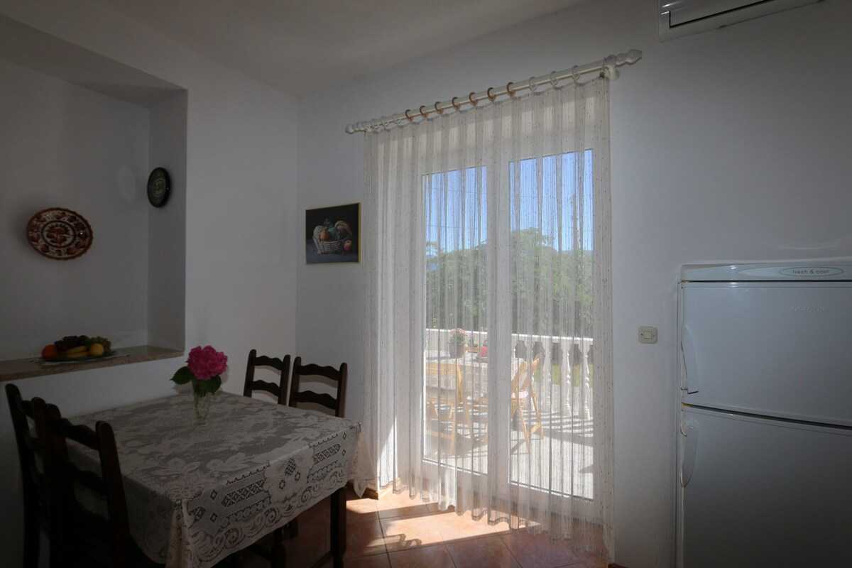 Apartment Mihalić (10070-A2)