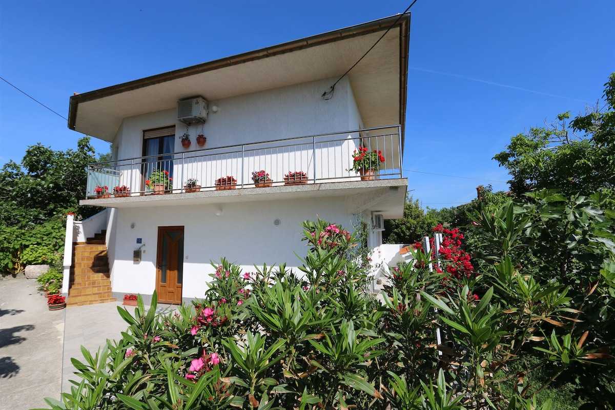 Apartment Car Marica (86119-A1)