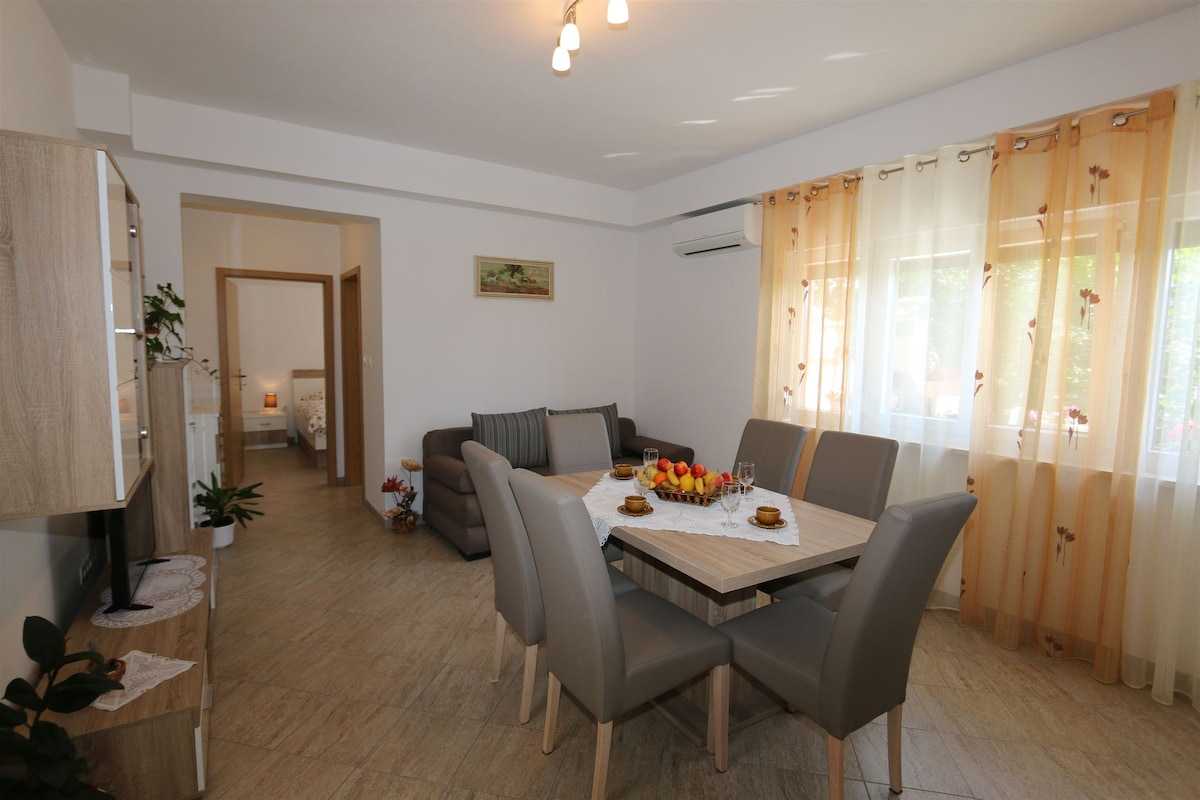 Apartment Car Marica (86119-A1)