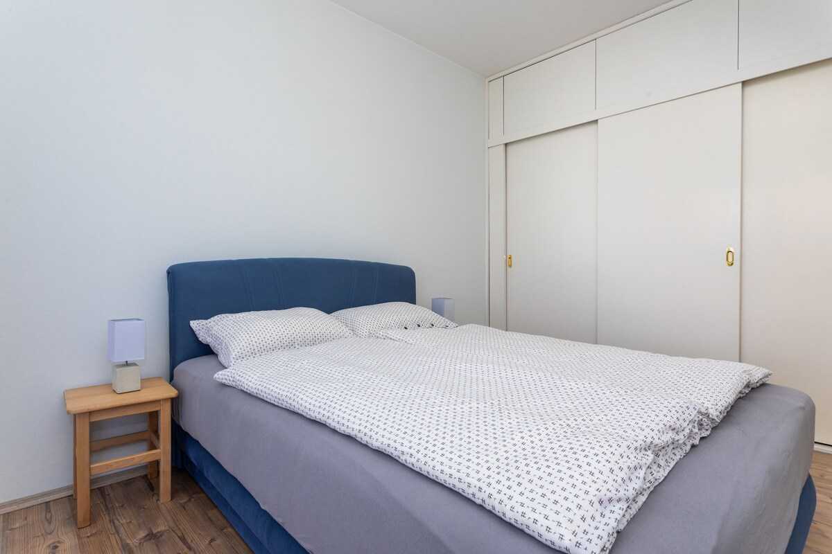 House Mali Raj (10068-K1)