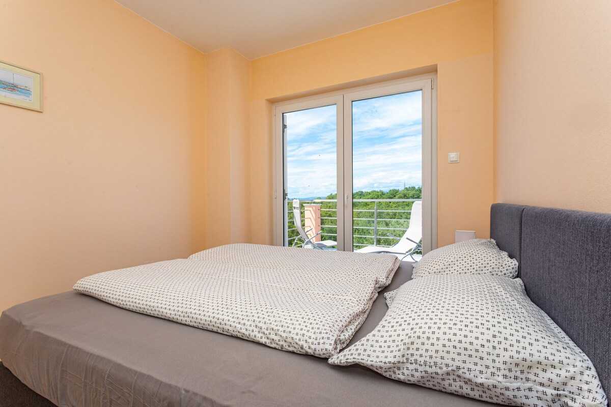 House Mali Raj (10068-K1)