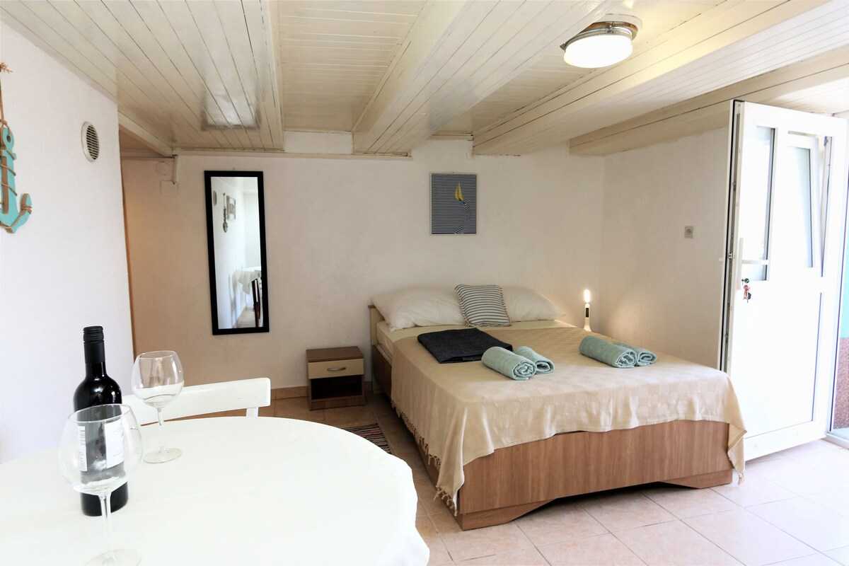 Apartman Mance (49853-A1)
