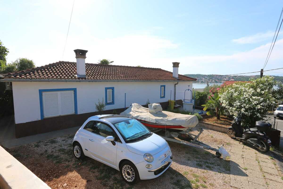 Apartman Mance (49853-A1)