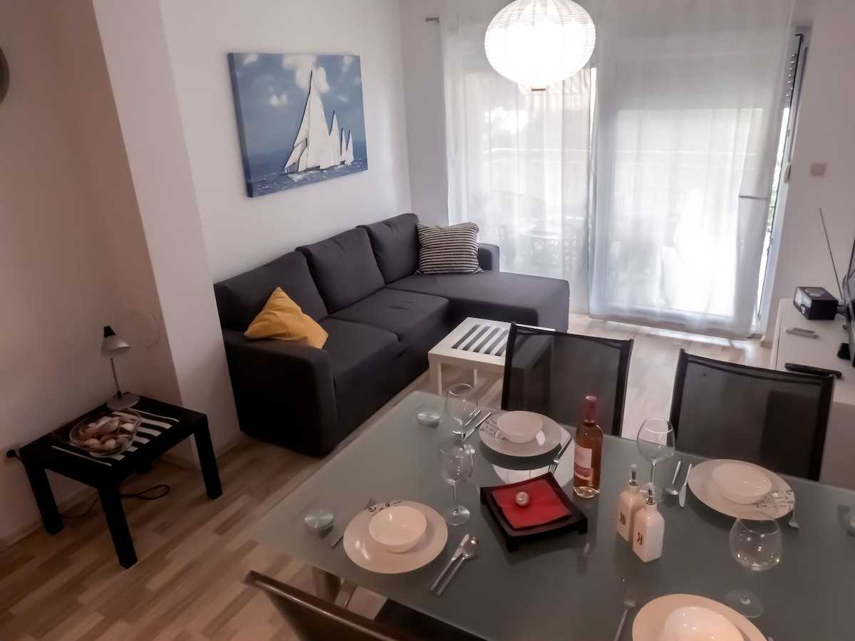 Apartment Dado (49856-A1)