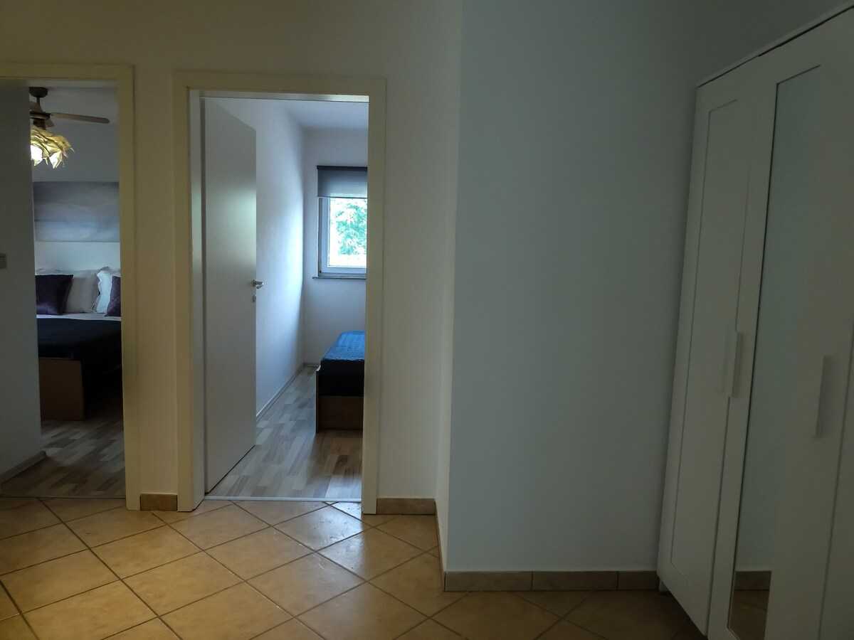 Apartment Dado (49856-A1)