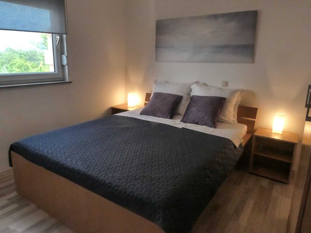 Apartment Dado (49856-A1)