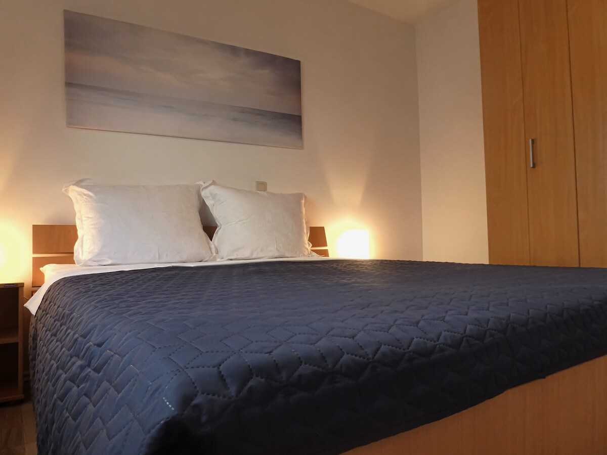 Apartment Dado (49856-A1)