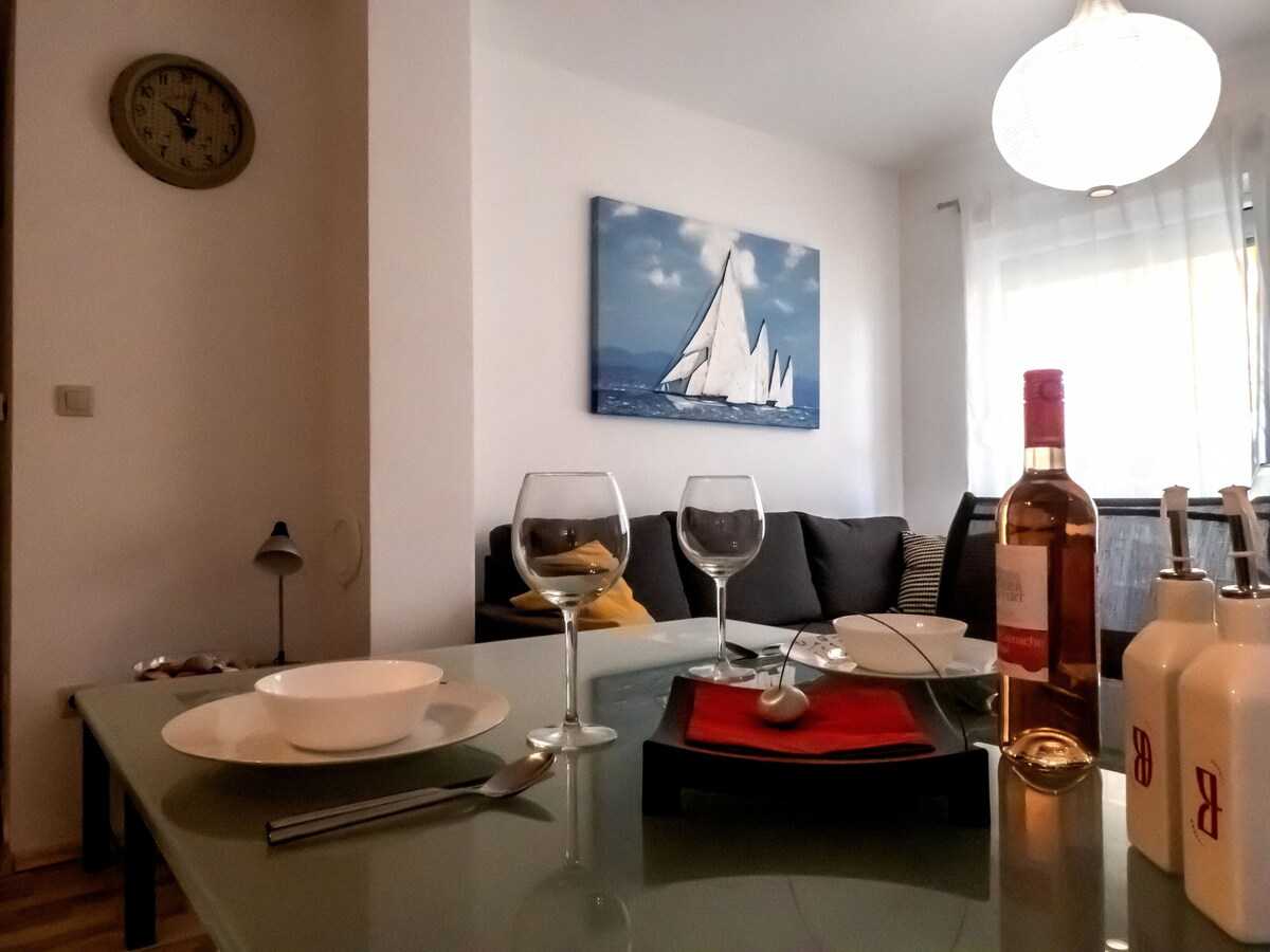 Apartment Dado (49856-A1)