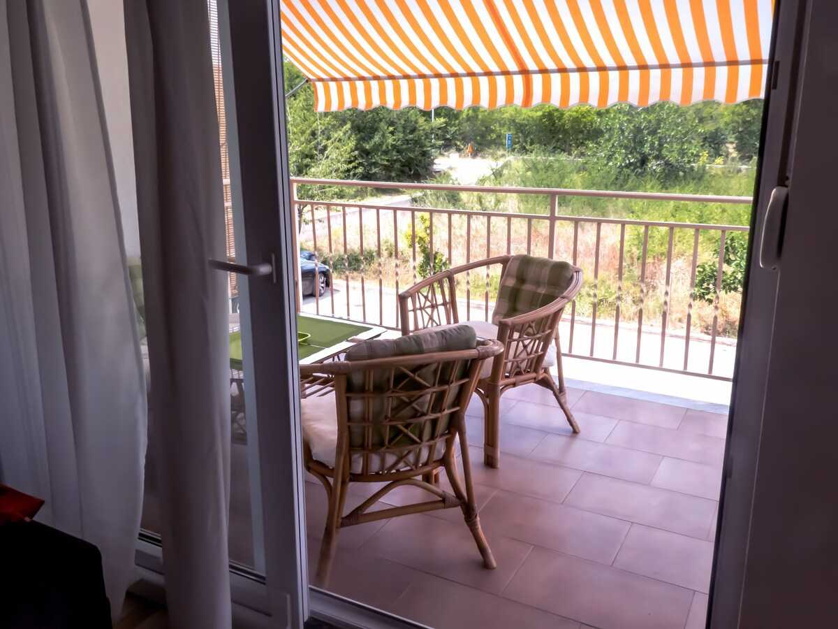 Apartment Dado (49856-A1)