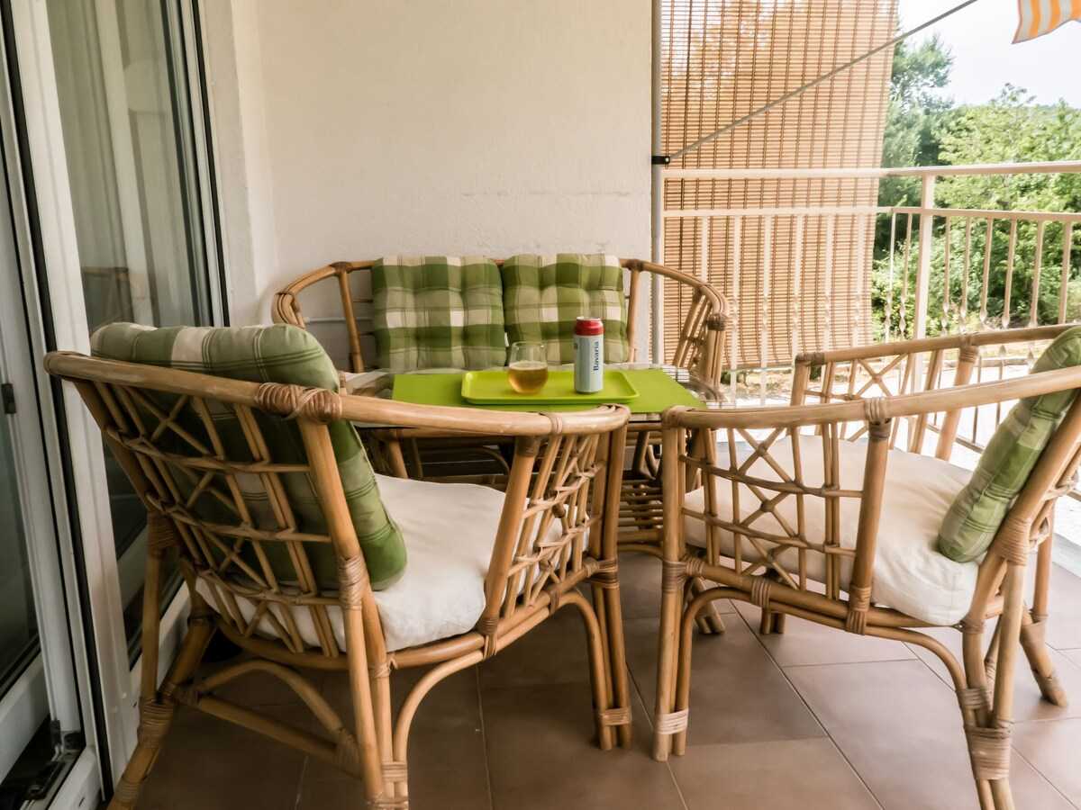 Apartment Dado (49856-A1)
