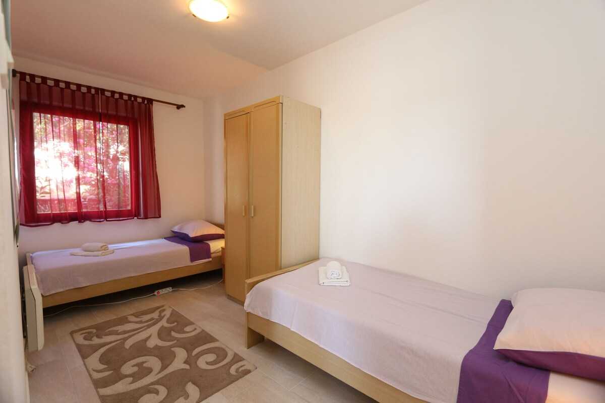 Apartment Lidija (60243-A2)