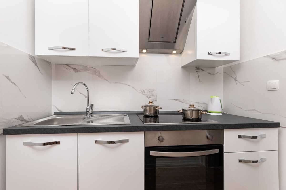 Apartment - Vugrin - ( 60245-A2 ) Citrus B2