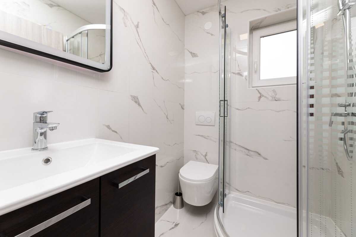 Apartment - Vugrin - ( 60245-A2 ) Citrus B2