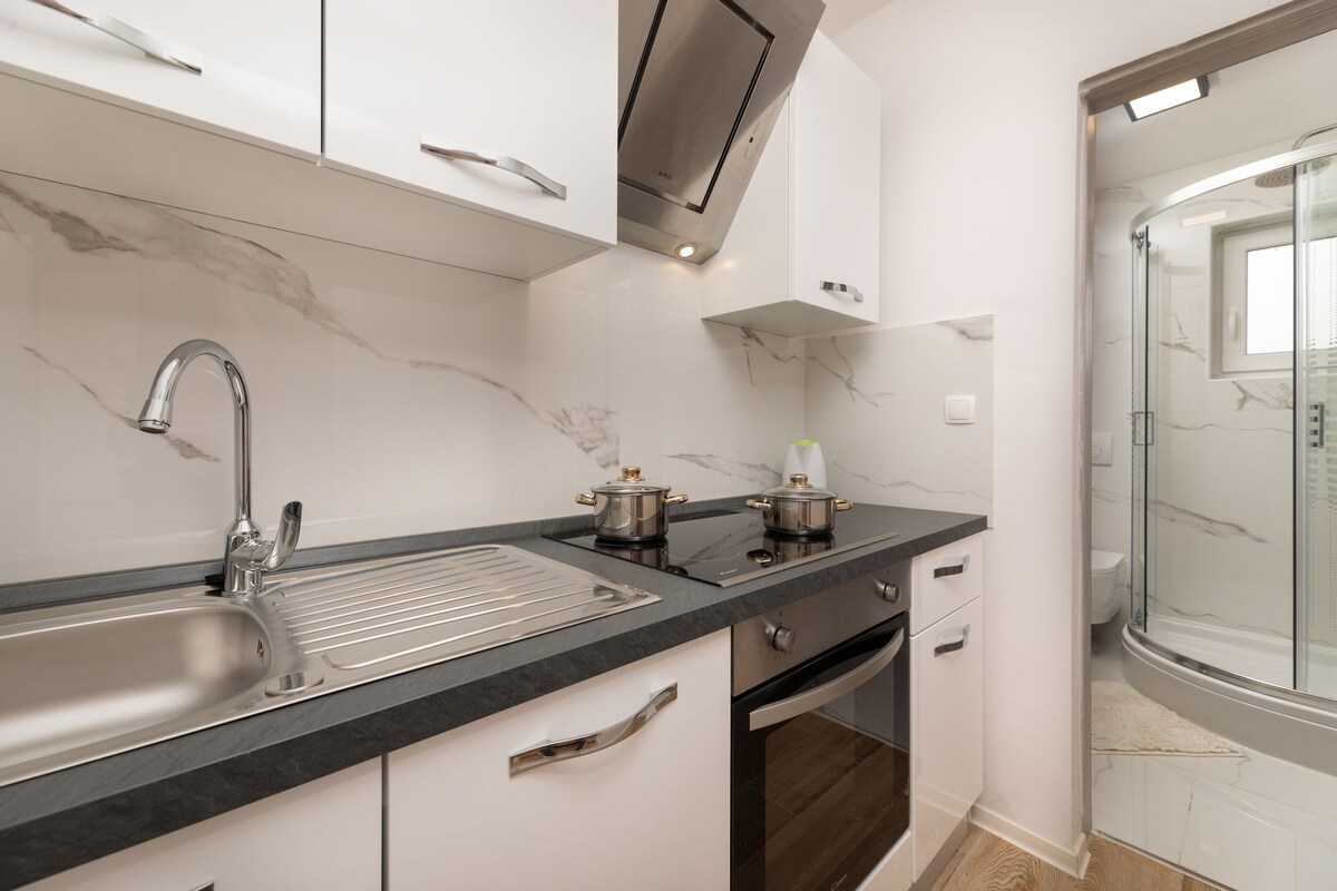 Apartment - Vugrin - ( 60245-A2 ) Citrus B2