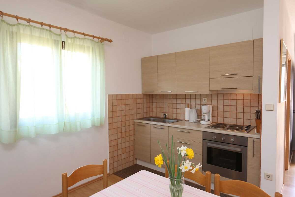 Apartment Tena (60256-A1)