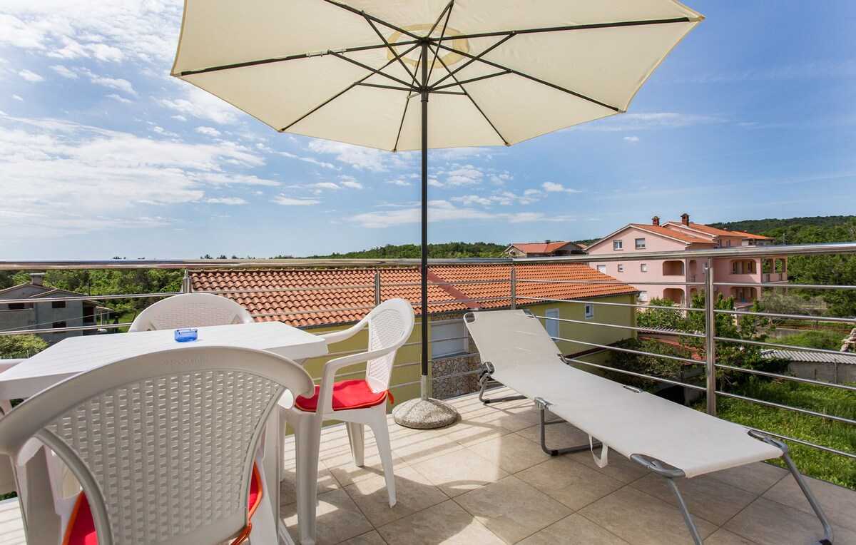 Apartment Laštro Nives (86117-A1)