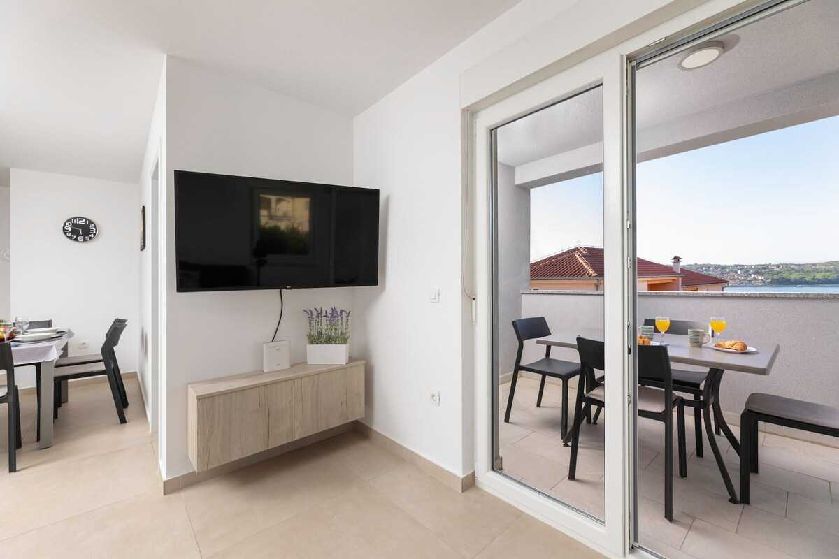 Apartment Grasa (10048-A1)