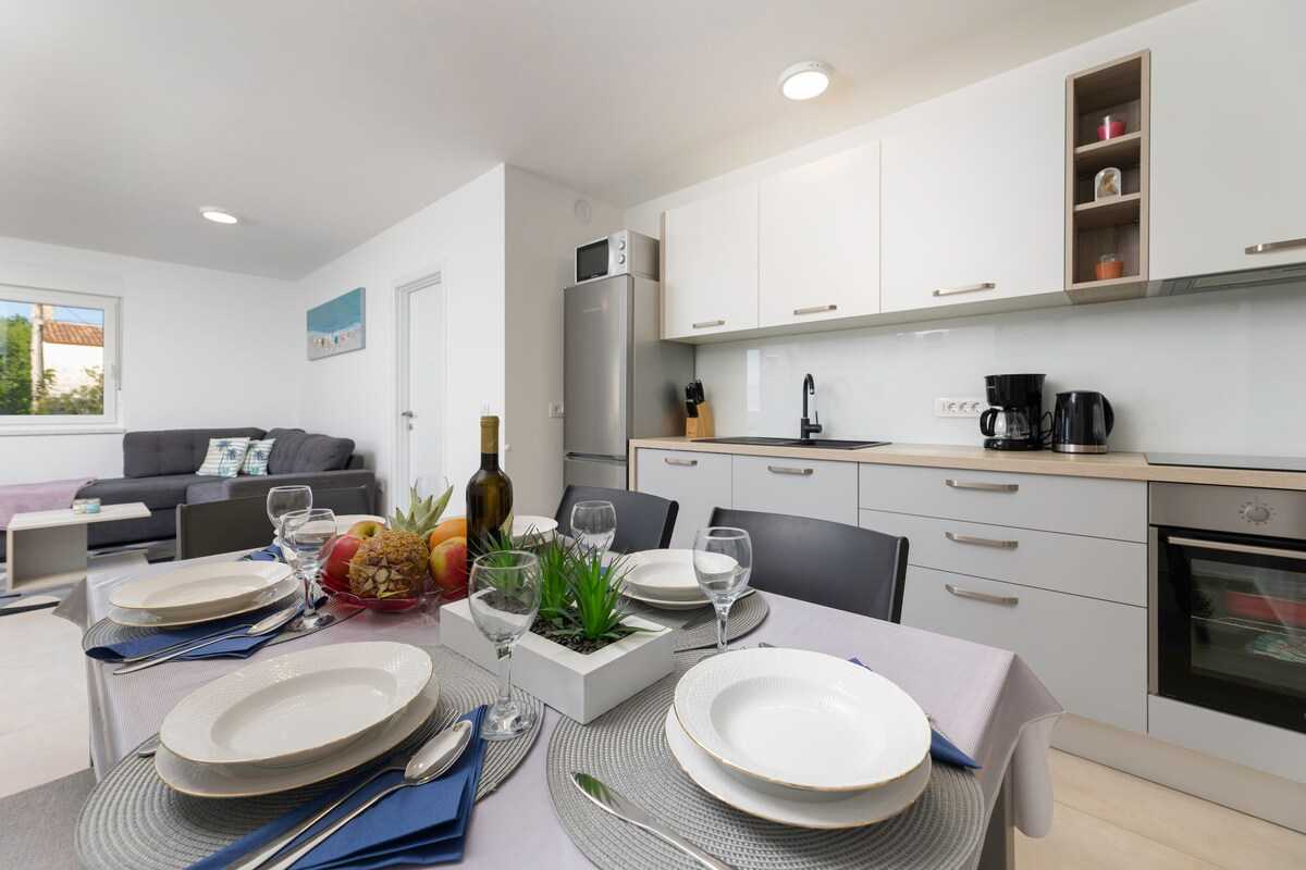 Apartment Grasa (10048-A1)