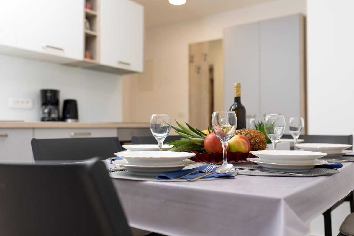 Apartment Grasa (10048-A1)