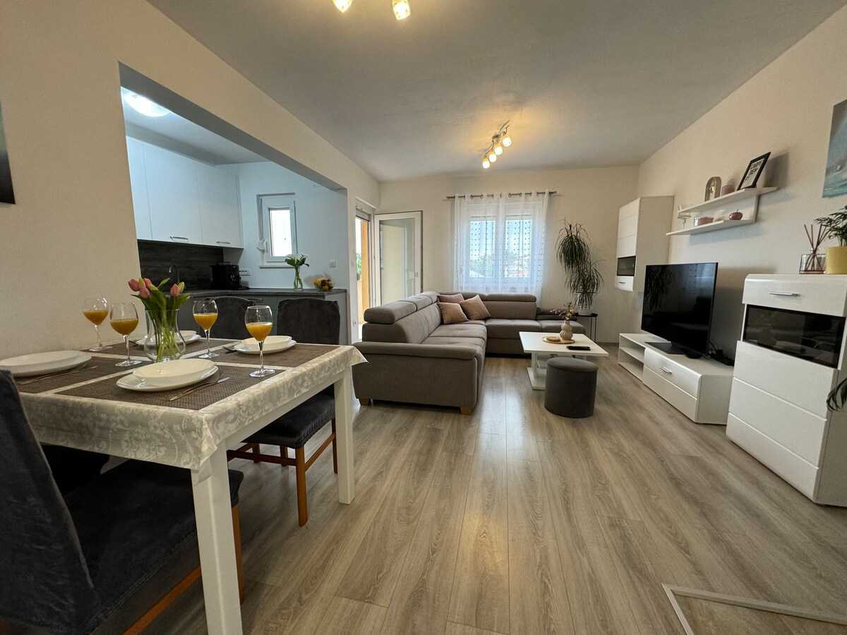 Apartment Matičić (10007-A2)